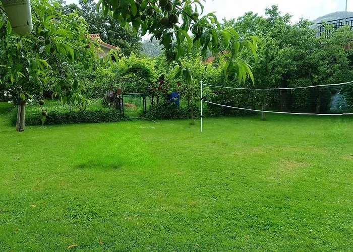 Casa Hazas Hazas de Cesto